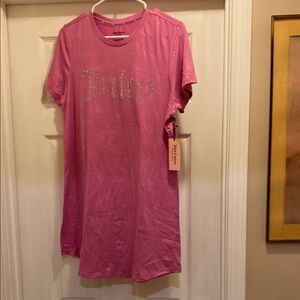 NWT Juicy Couture Pink T-Shirt sleep shirt with Rhinestones retails for 32$